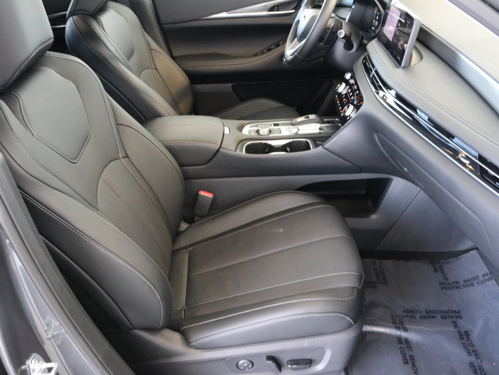 Certified 2026 INFINITI QX60 Luxe w/ Cargo Package AWD/4WD image 39