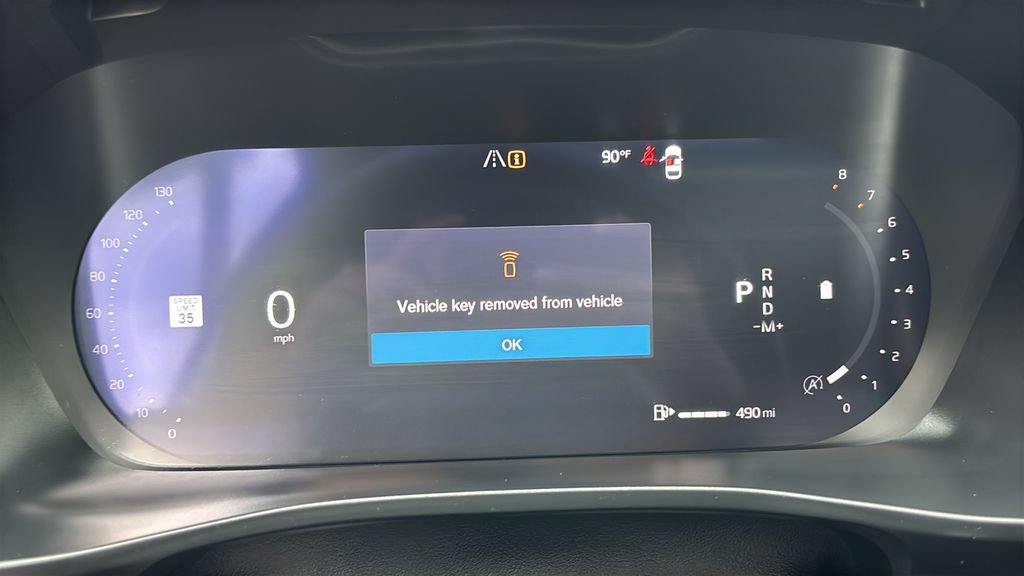 Used 2026 Volvo XC40 B5 Plus AWD/4WD image 16