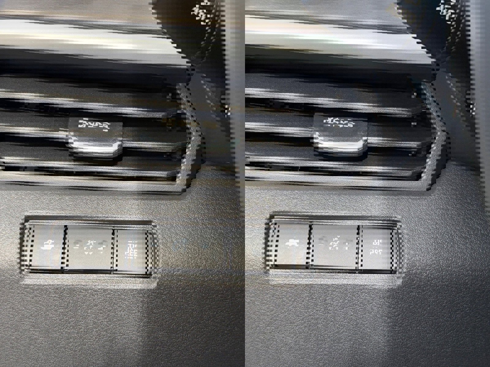 New 2025 Nissan Altima 2.5 SV image 28