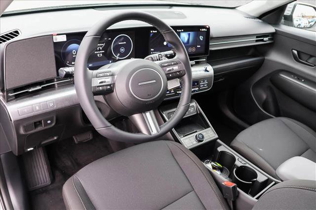 Used 2025 Hyundai Kona SEL image 10