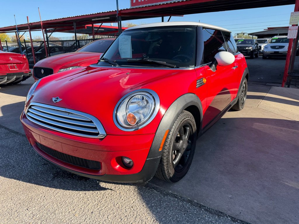 Used 2009 MINI Cooper Hardtop image 2