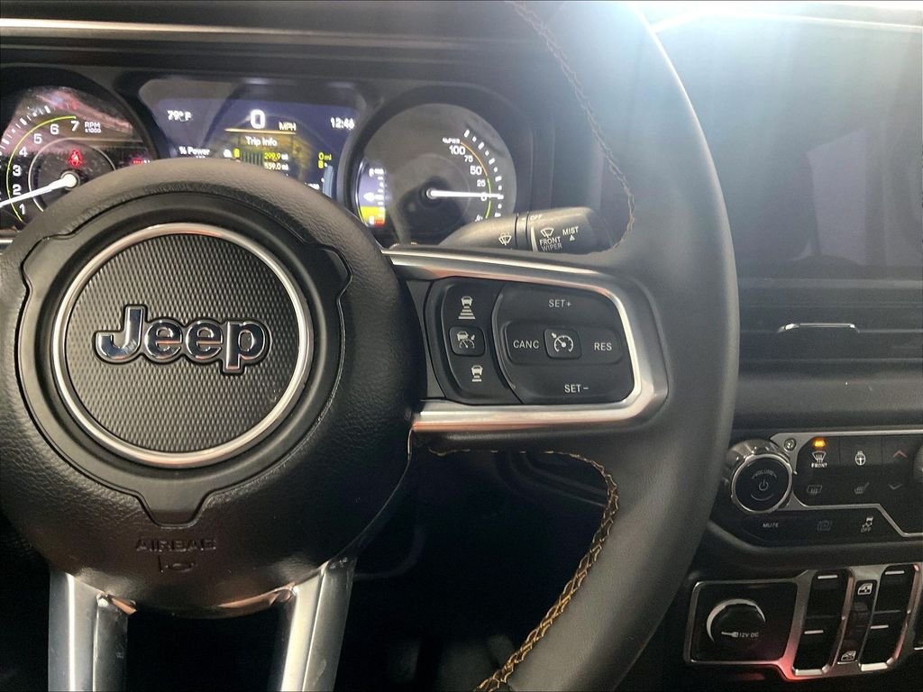 Used 2024 Jeep Wrangler Unlimited Sahara AWD/4WD image 23
