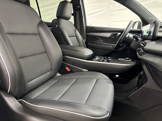 Certified 2025 Buick Enclave Preferred image 28