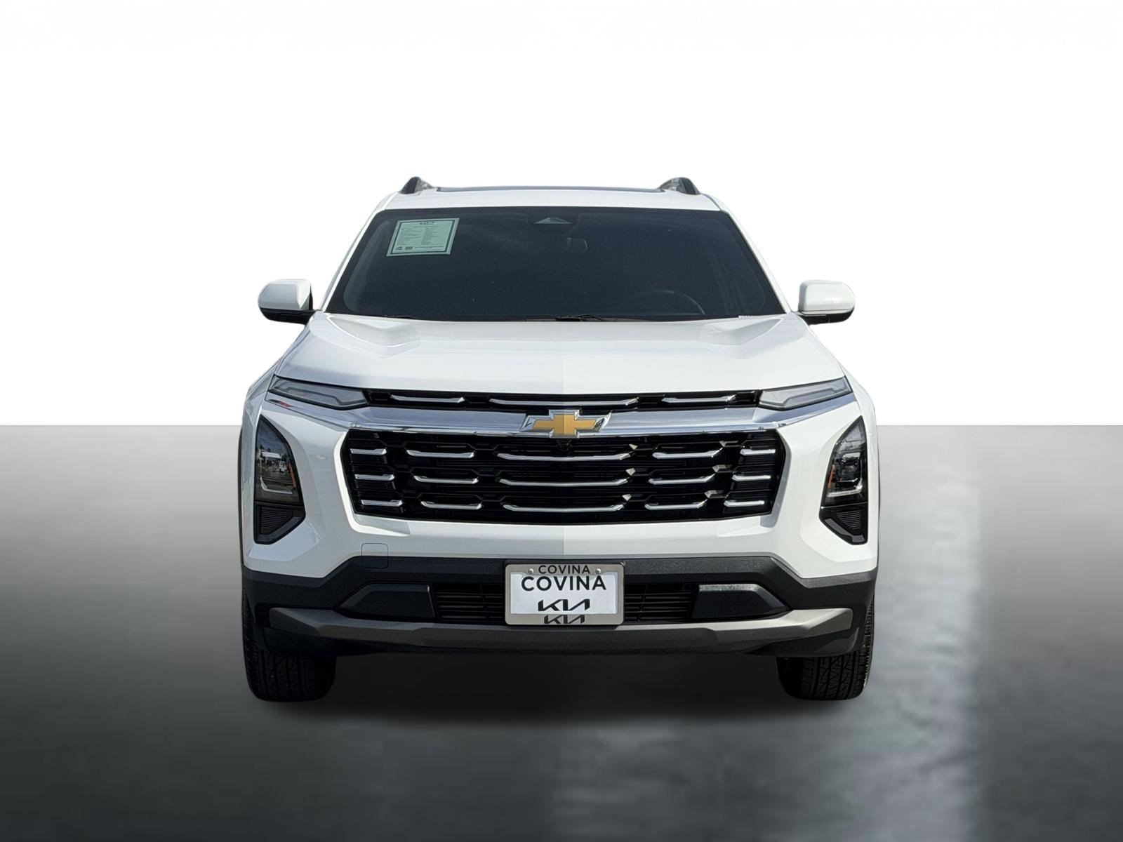 Used 2025 Chevrolet Equinox LT image 3