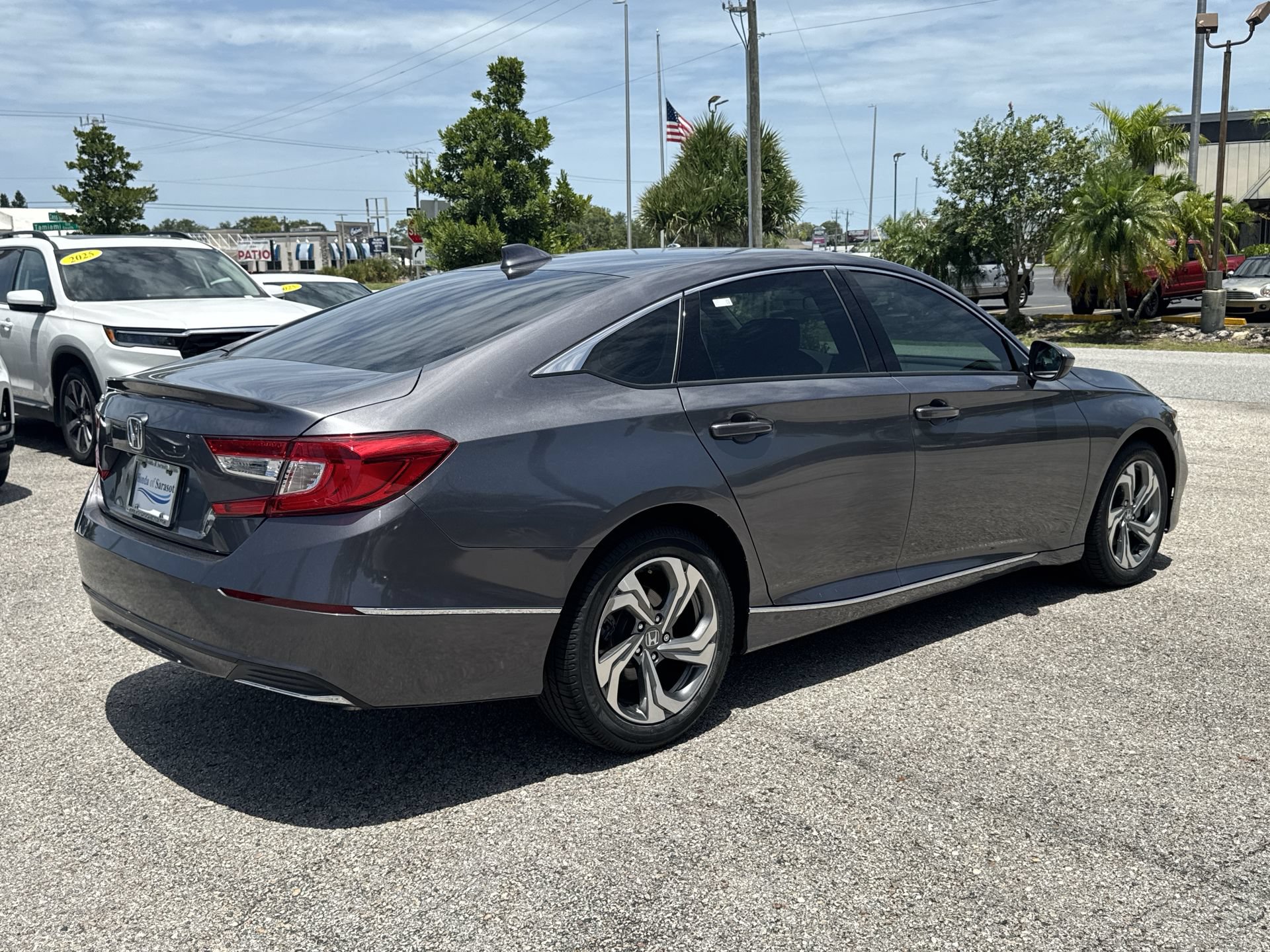 Used 2018 Honda Accord EX image 6