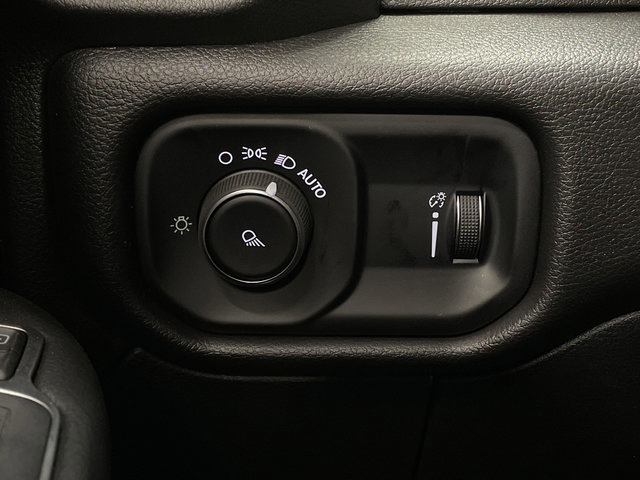 New 2024 RAM 3500 Tradesman AWD/4WD image 31
