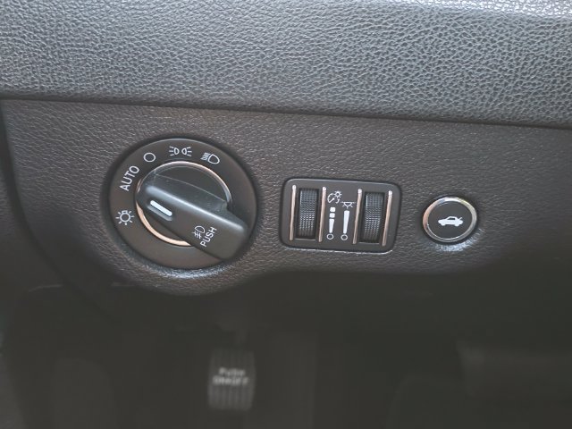 Used 2022 Chrysler 300 S RWD image 33
