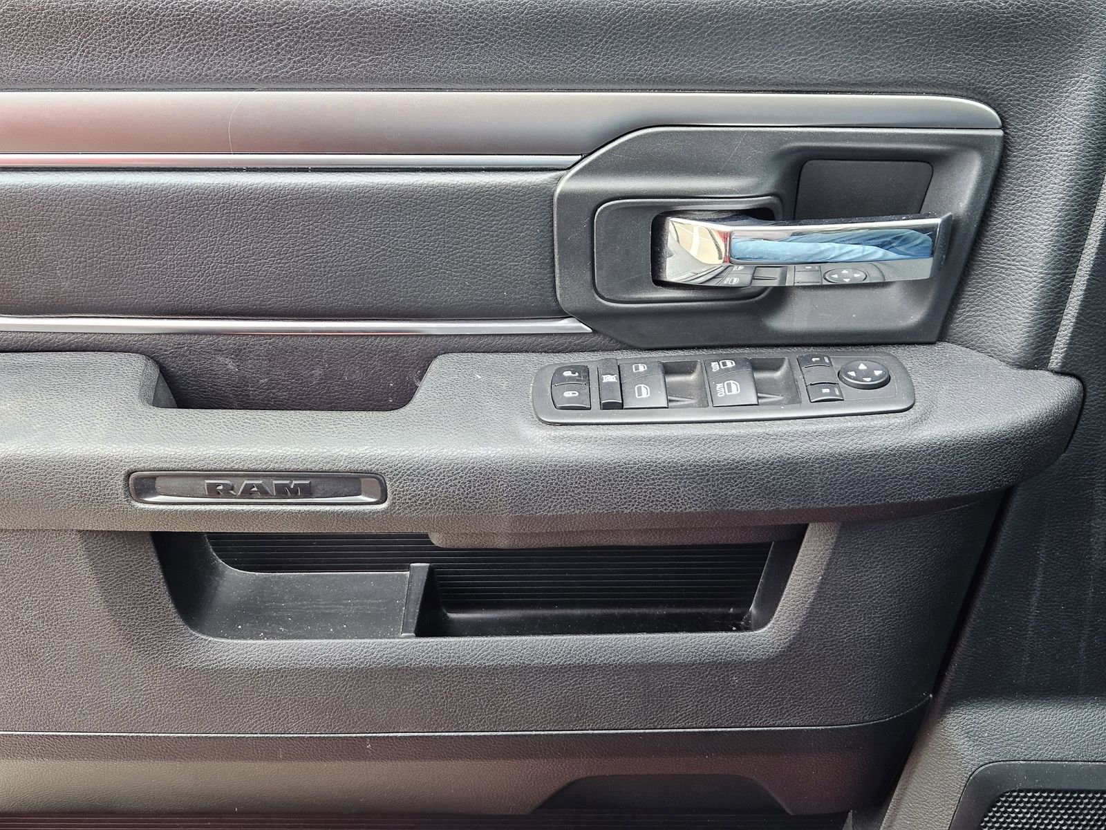 Used 2024 RAM 1500 Classic Warlock image 25