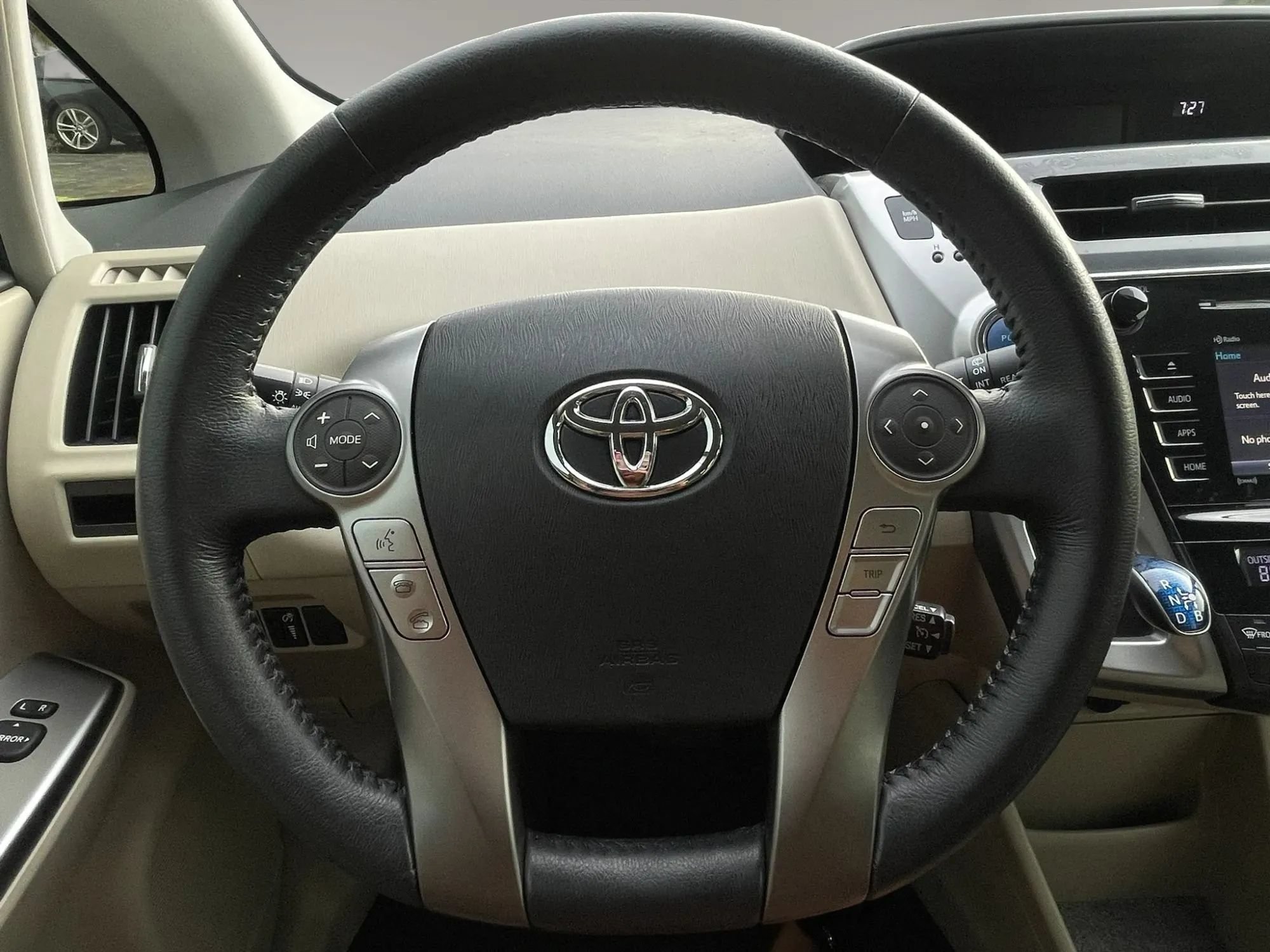 Used 2016 Toyota Prius V Five FWD image 34