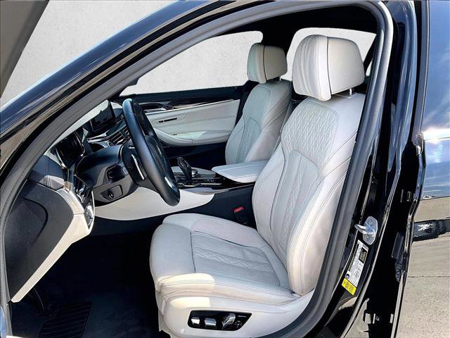 Used 2018 BMW 540i image 27