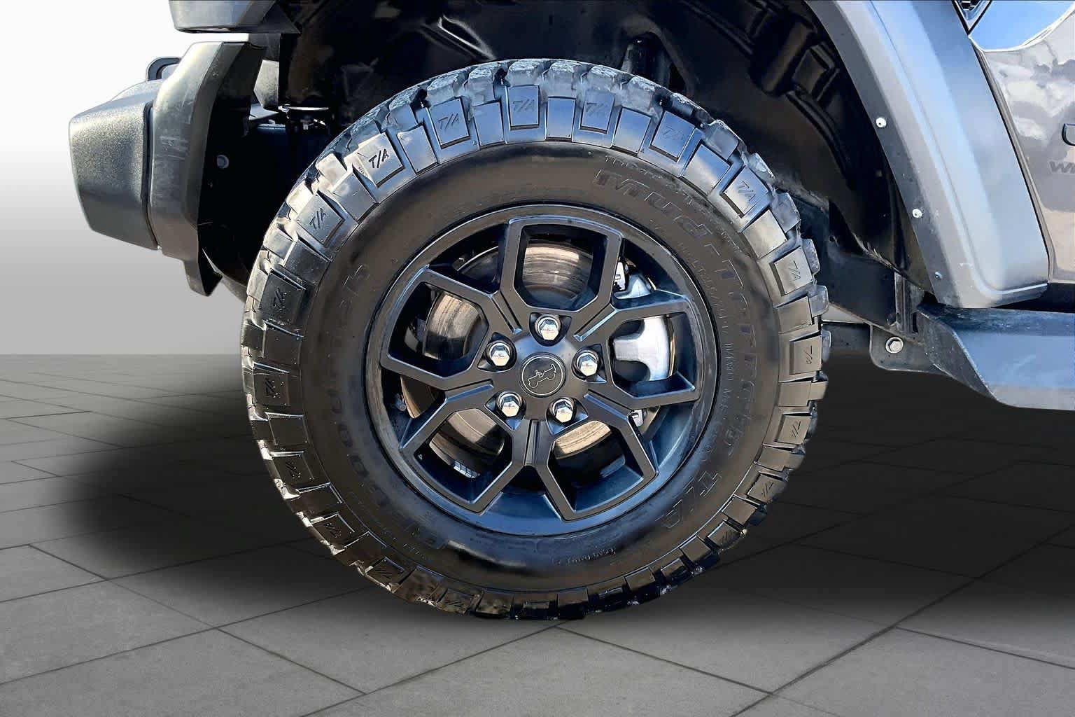 Used 2025 Jeep Wrangler Unlimited Sport AWD/4WD image 11