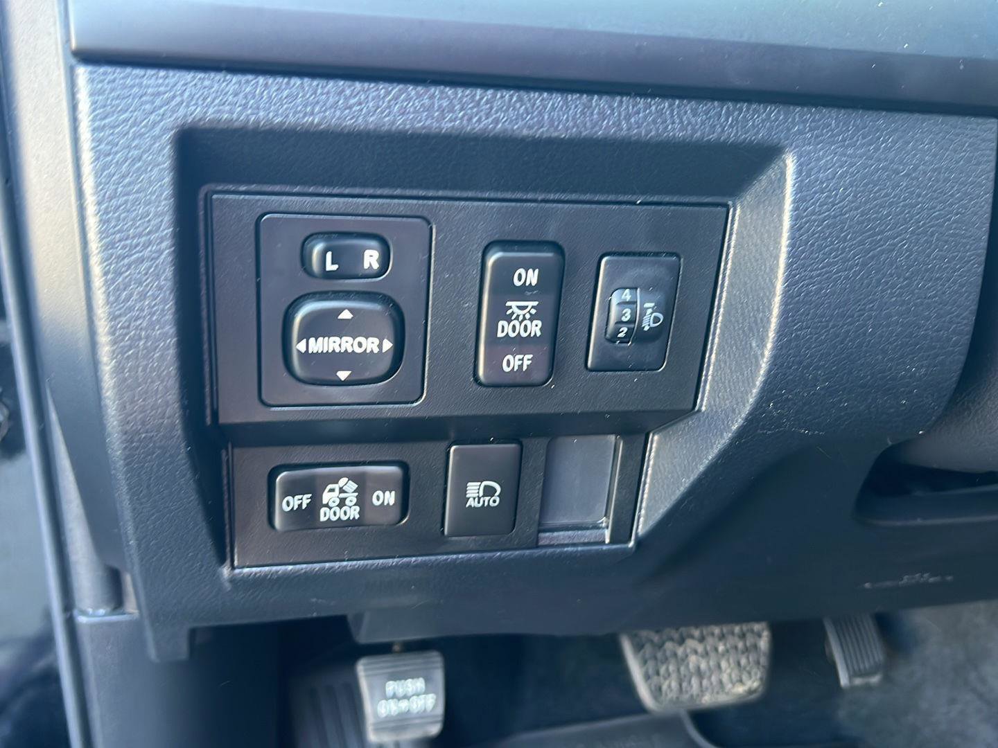 Used 2020 Toyota Tundra SR image 19