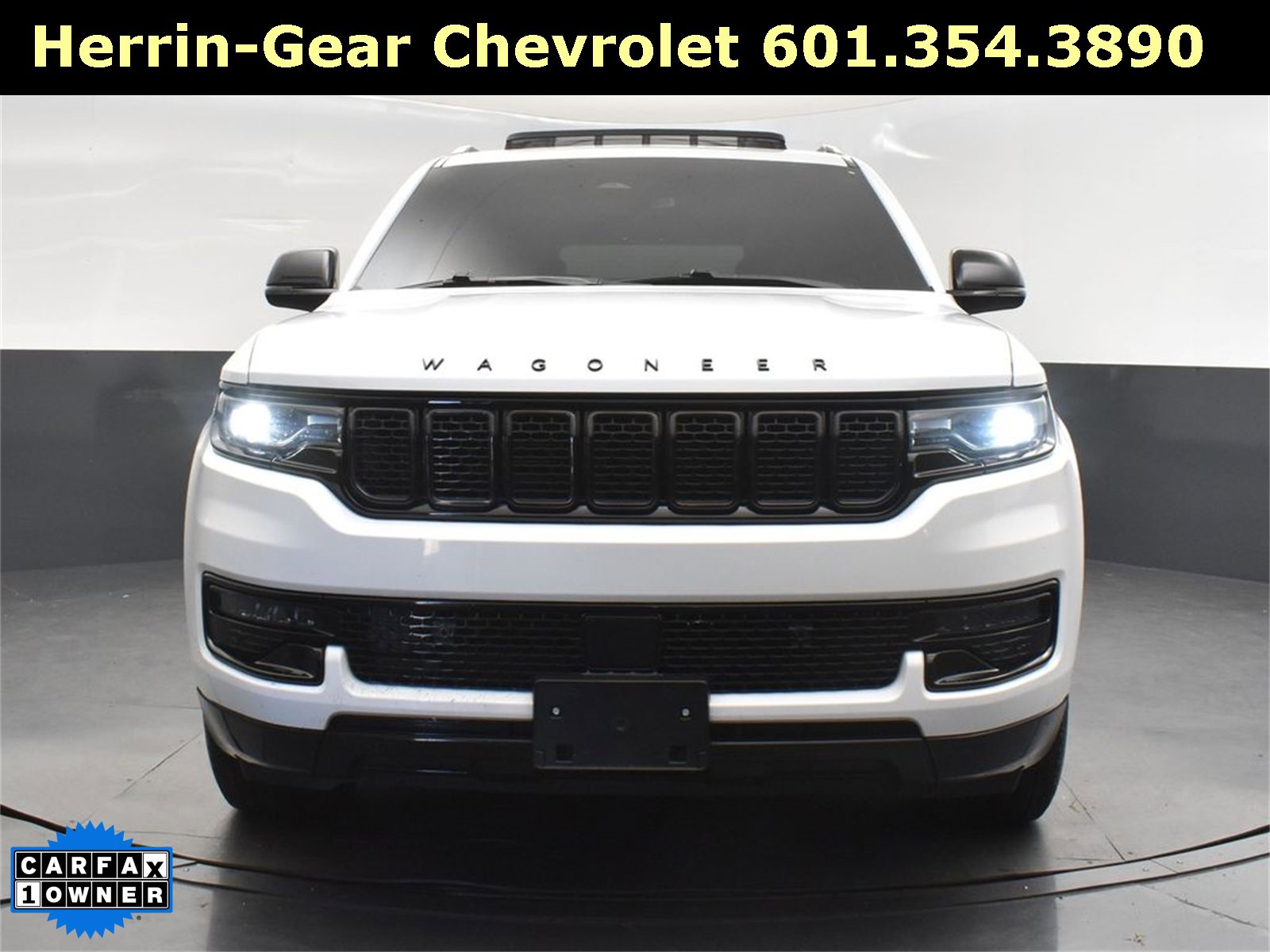 Used 2024 Jeep Wagoneer L Series II image 10