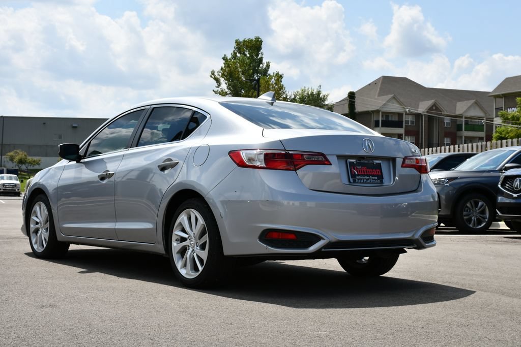 Used 2017 Acura ILX FWD image 6