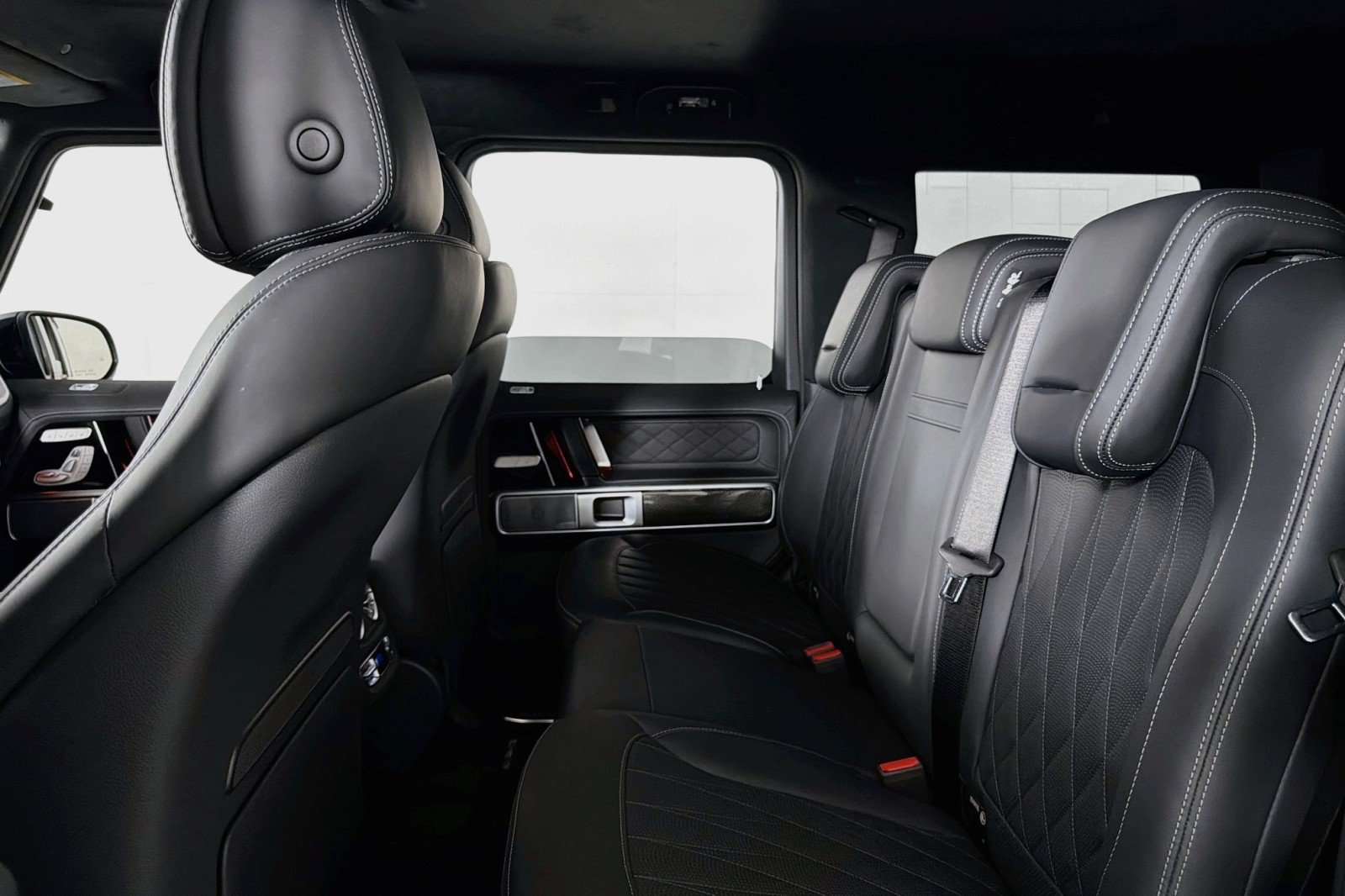 New 2027 Mercedes-Benz G 63 AMG 4MATIC image 7