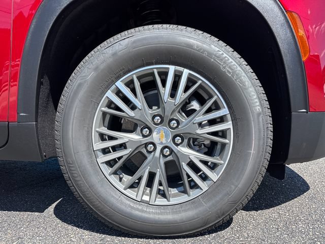 New 2026 Chevrolet Traverse LT w/ LPO, Floor Liner Package AWD/4WD image 9