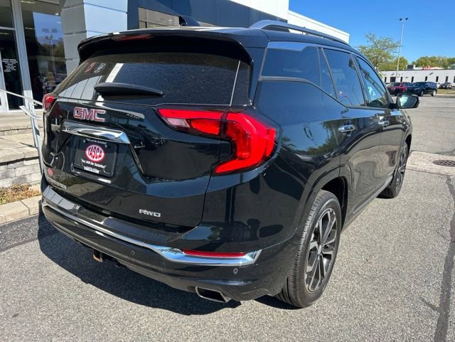 Used 2018 GMC Terrain Denali w/ Comfort Package AWD/4WD image 3