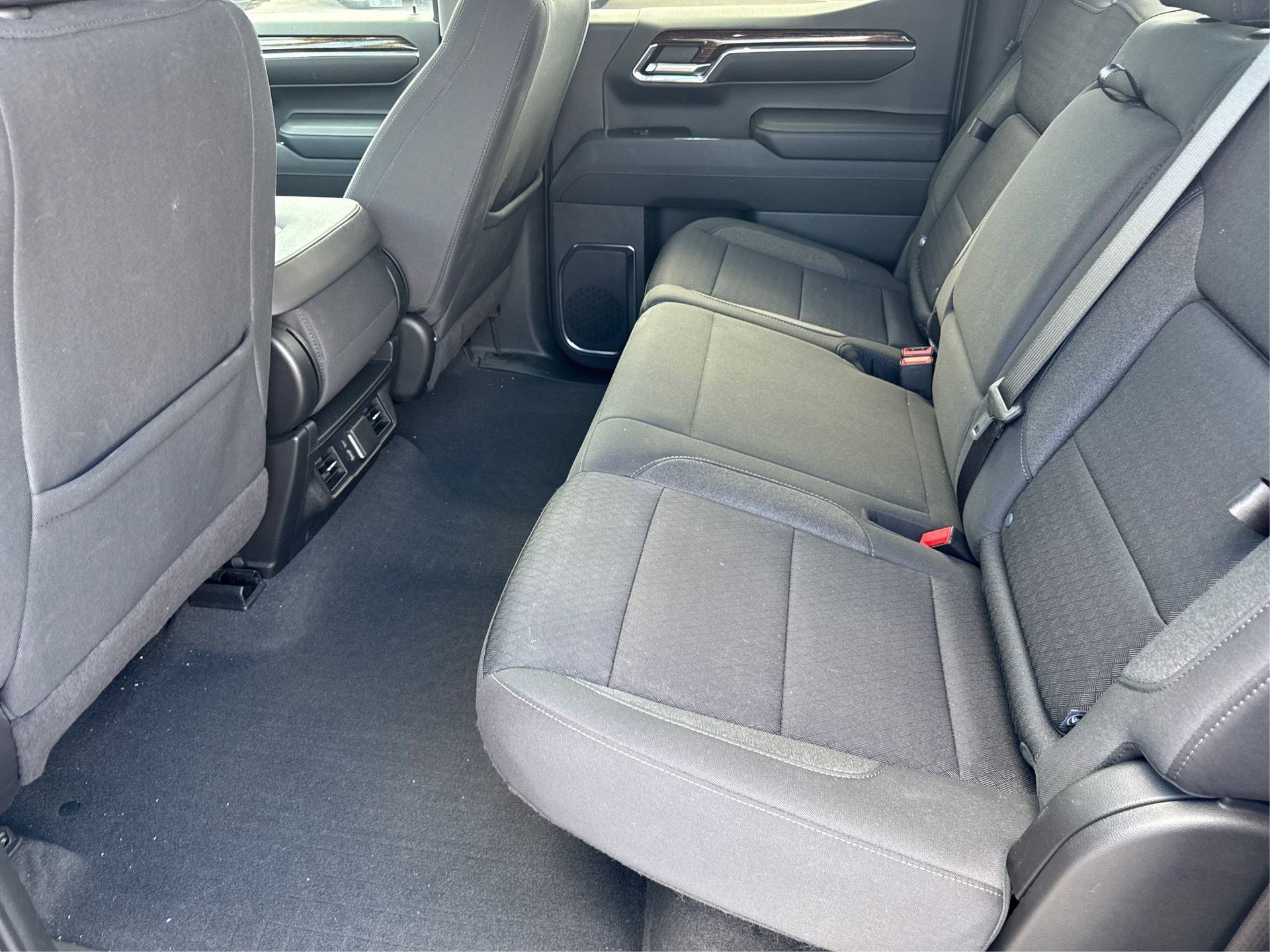 Used 2024 GMC Sierra 1500 Elevation image 12