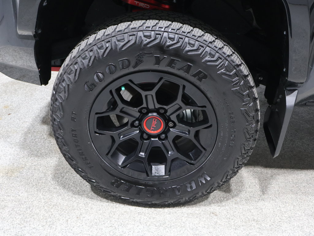 Used 2025 Toyota Tacoma TRD Pro w/ Tow Tech Package AWD/4WD image 10