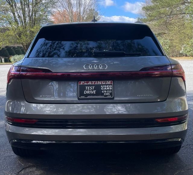 Used 2021 Audi e-tron Premium w/ Convenience Plus Package image 8