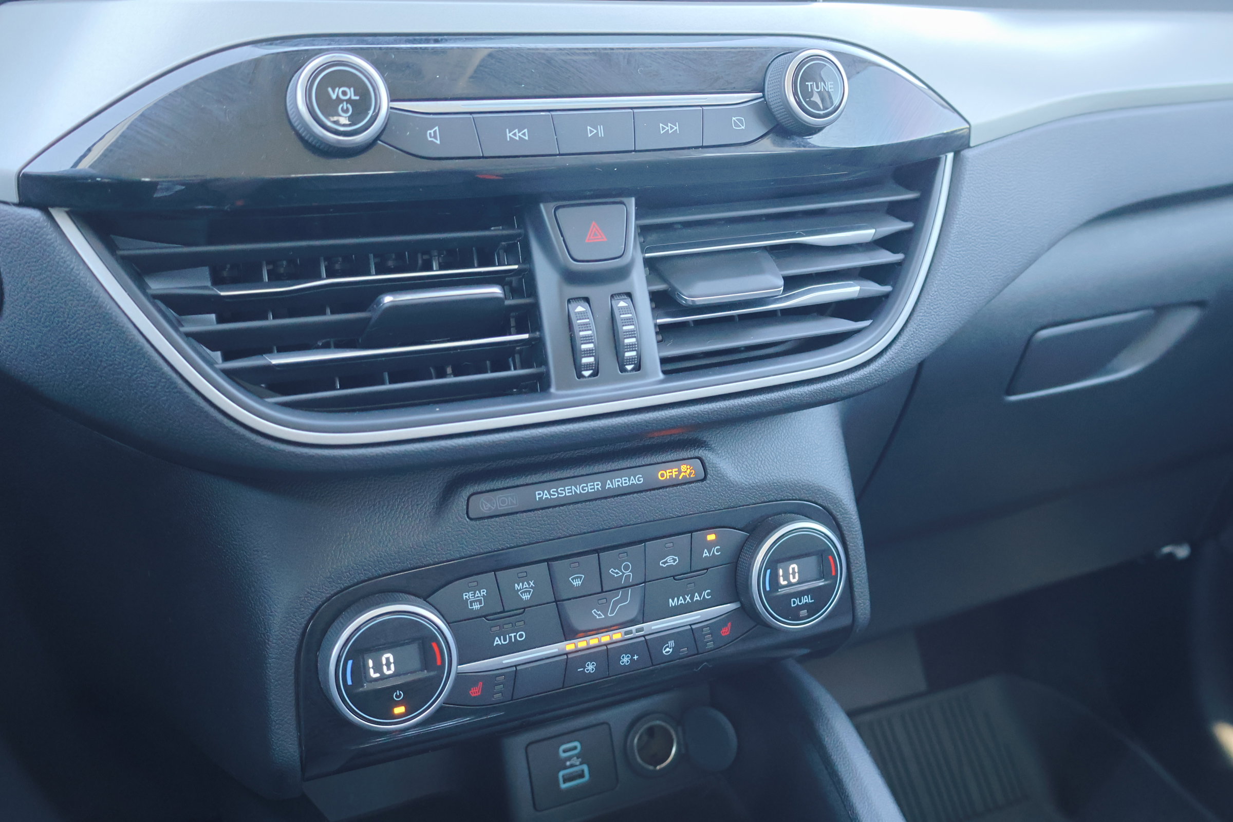 Certified 2021 Ford Escape SE w/ Cold Weather Package image 21