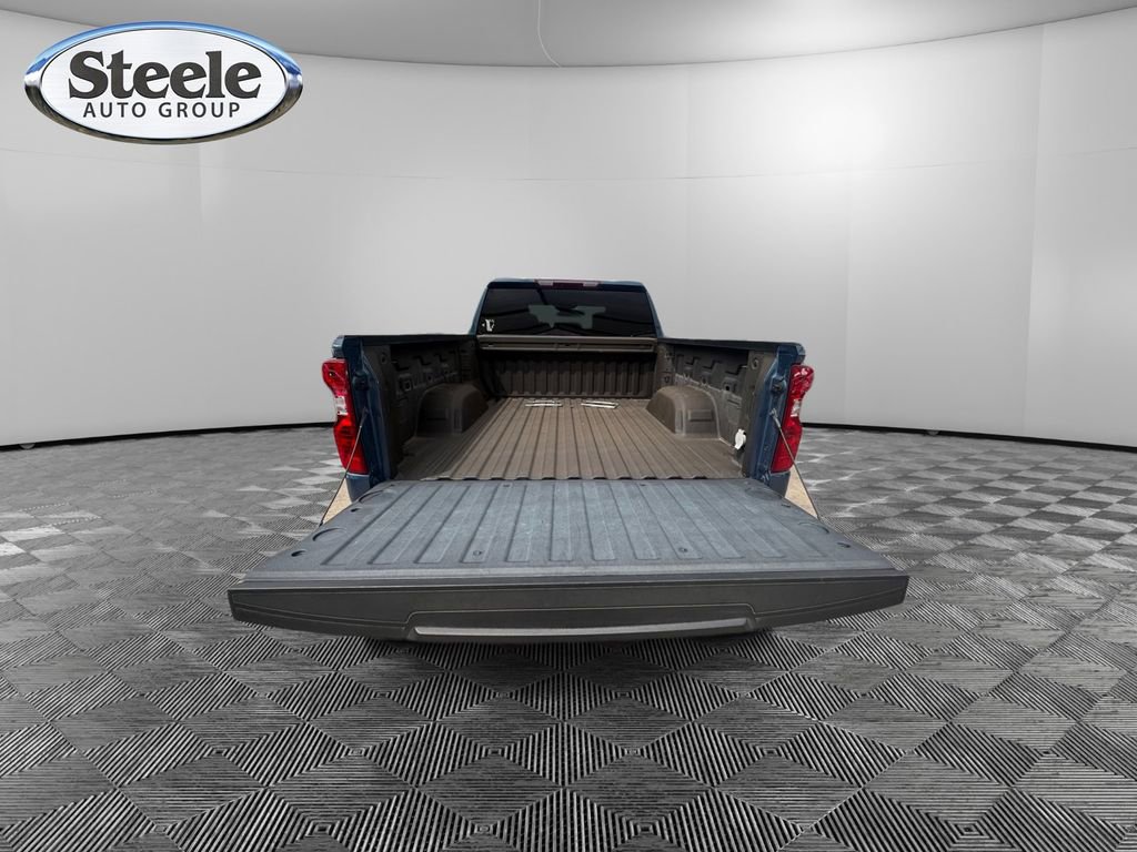 Used 2024 Chevrolet Silverado 1500 Custom RWD image 18