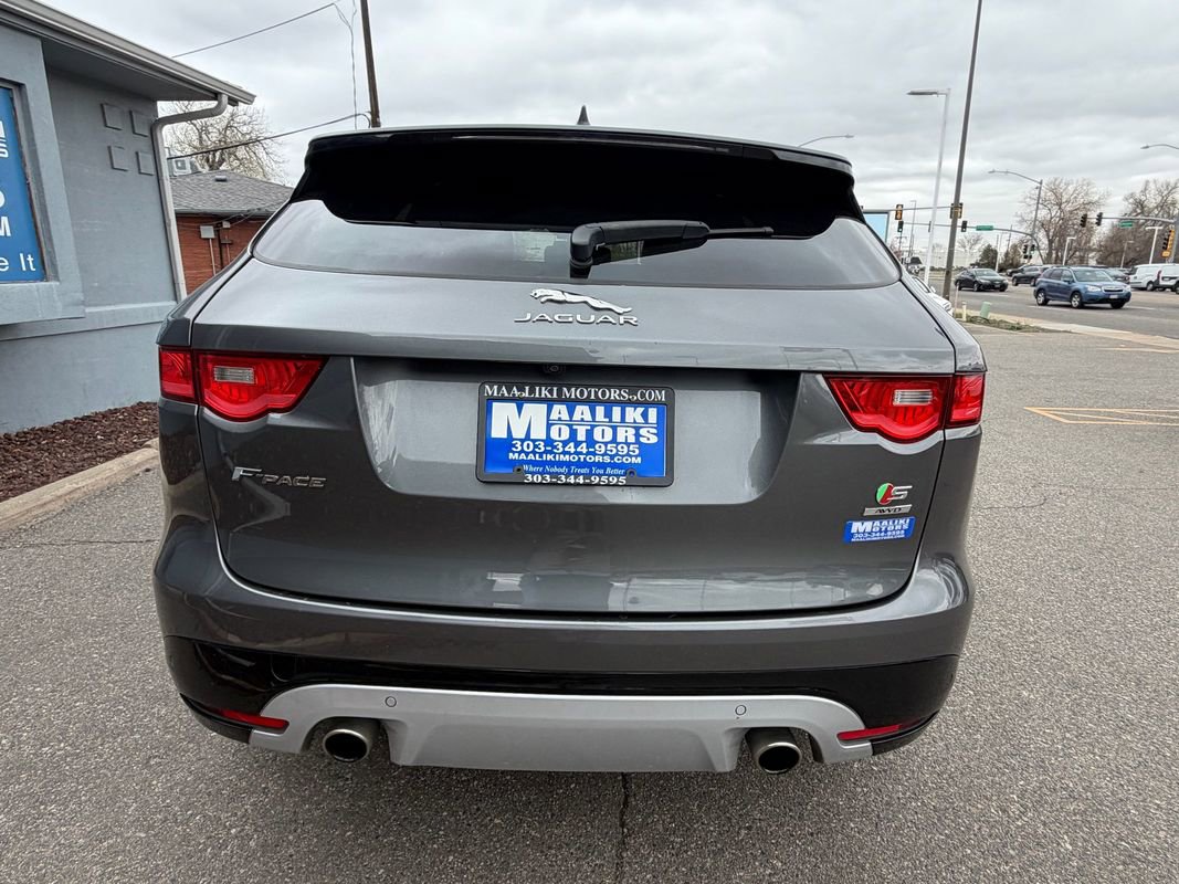 Used 2019 Jaguar F-PACE S image 6