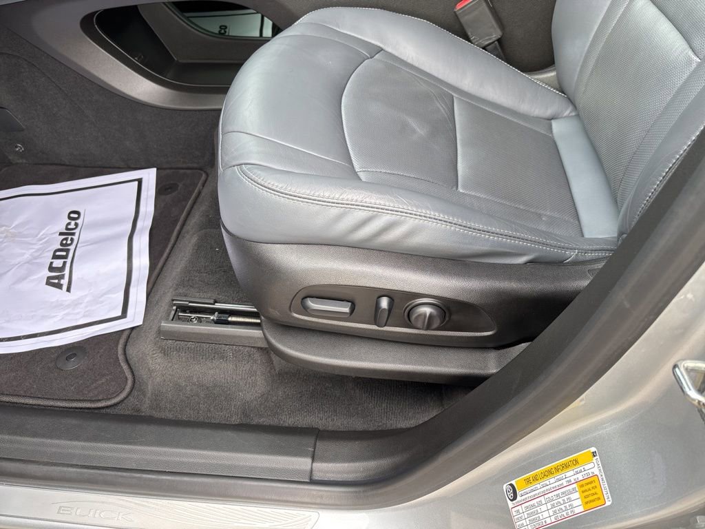 Used 2018 Buick Enclave Premium FWD image 17