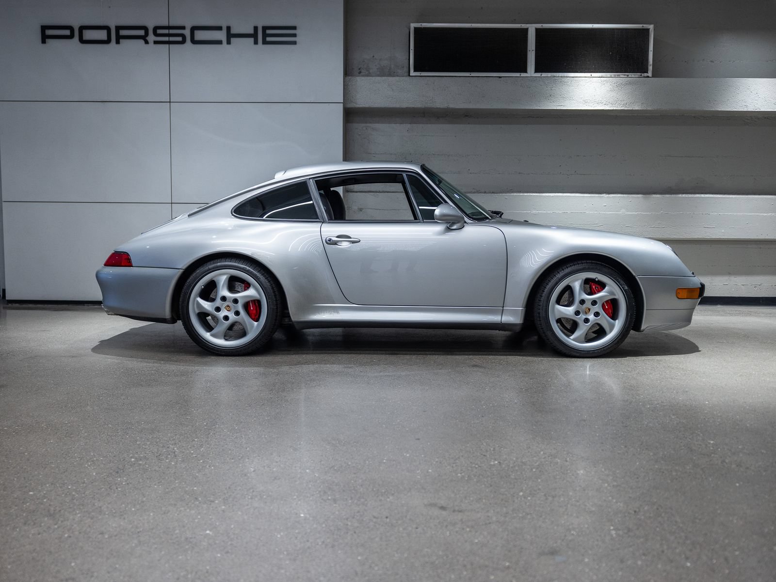 Used 1998 Porsche 911 Carrera 4S AWD/4WD image 11