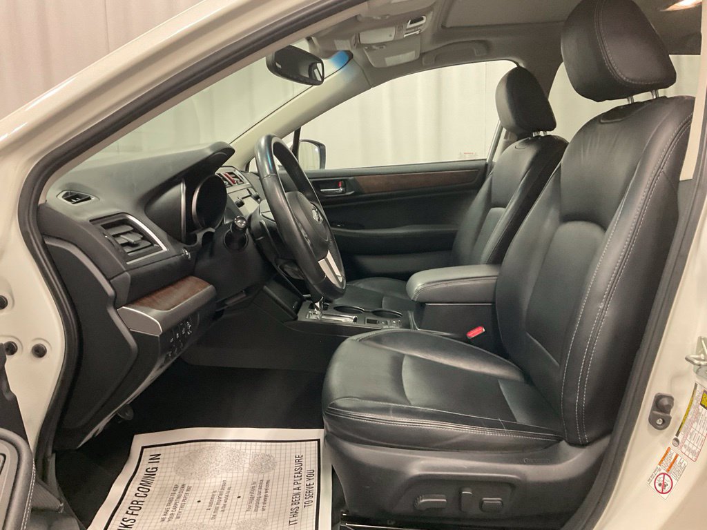 Used 2015 Subaru Outback 2.5i Limited AWD/4WD image 4
