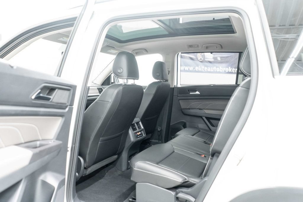 Used 2023 Volkswagen Atlas SE w/ Panoramic Sunroof Package AWD/4WD image 18