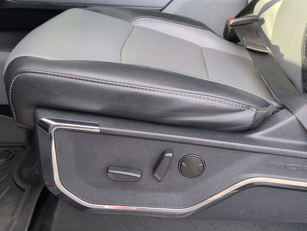 Used 2023 Ford F150 Lariat image 14