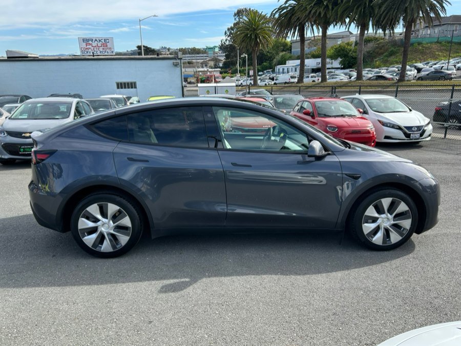 Used 2023 Tesla Model Y Long Range image 4