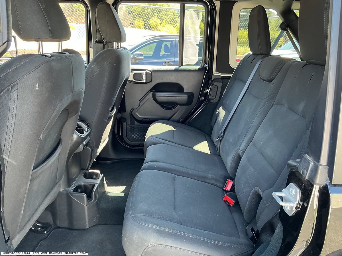Used 2022 Jeep Wrangler Unlimited Sport AWD/4WD image 8