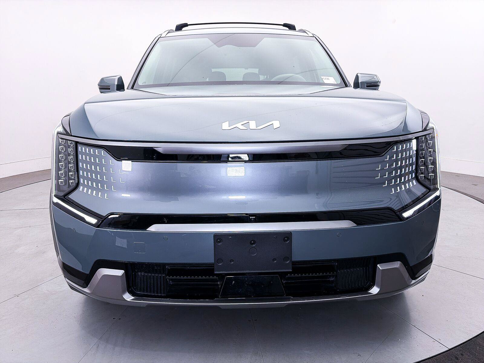 Used 2024 Kia EV9 Land AWD/4WD image 14