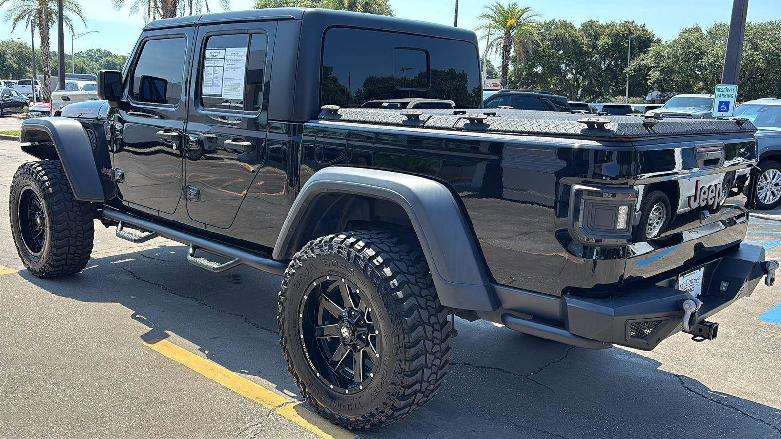 Used 2020 Jeep Gladiator Rubicon AWD/4WD image 5