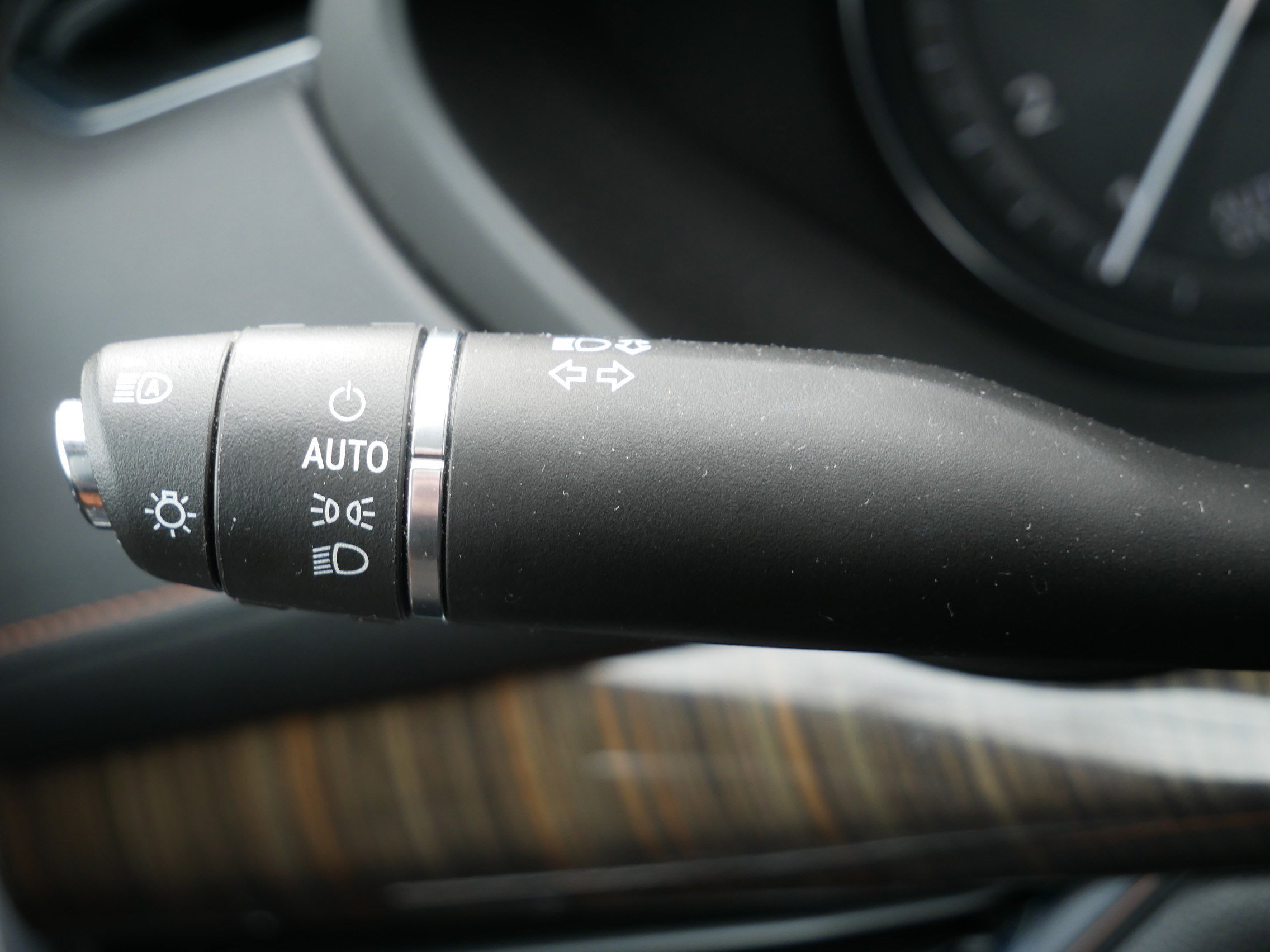 Used 2023 Cadillac XT4 Sport image 25