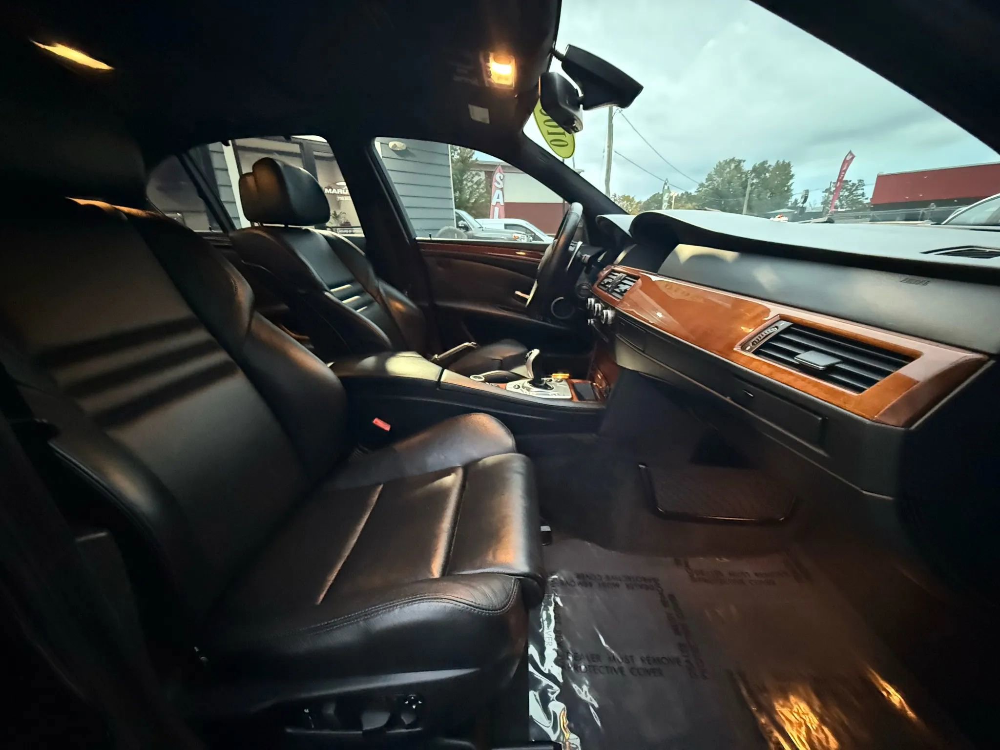 Used 2010 BMW M5 image 30