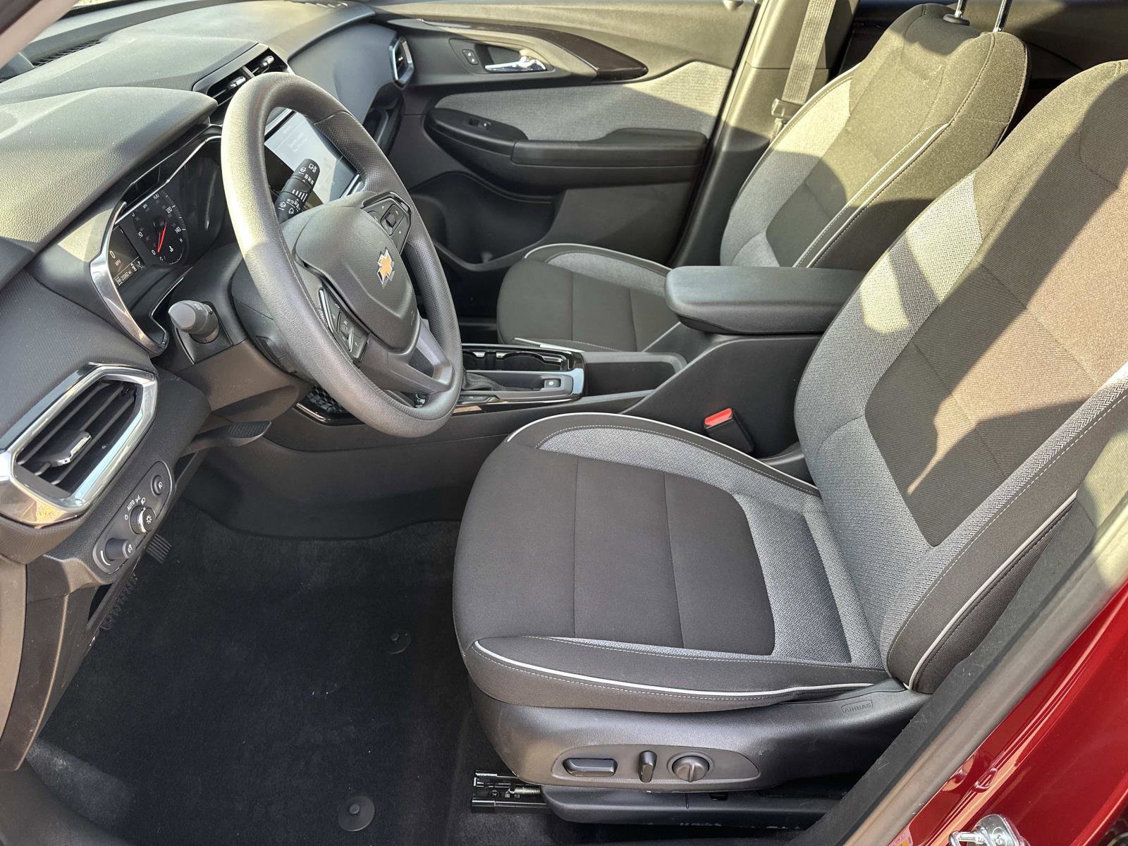 Certified 2023 Chevrolet TrailBlazer LT w/ Convenience Package image 18