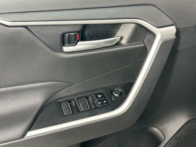 Used 2024 Toyota RAV4 XLE AWD/4WD image 22