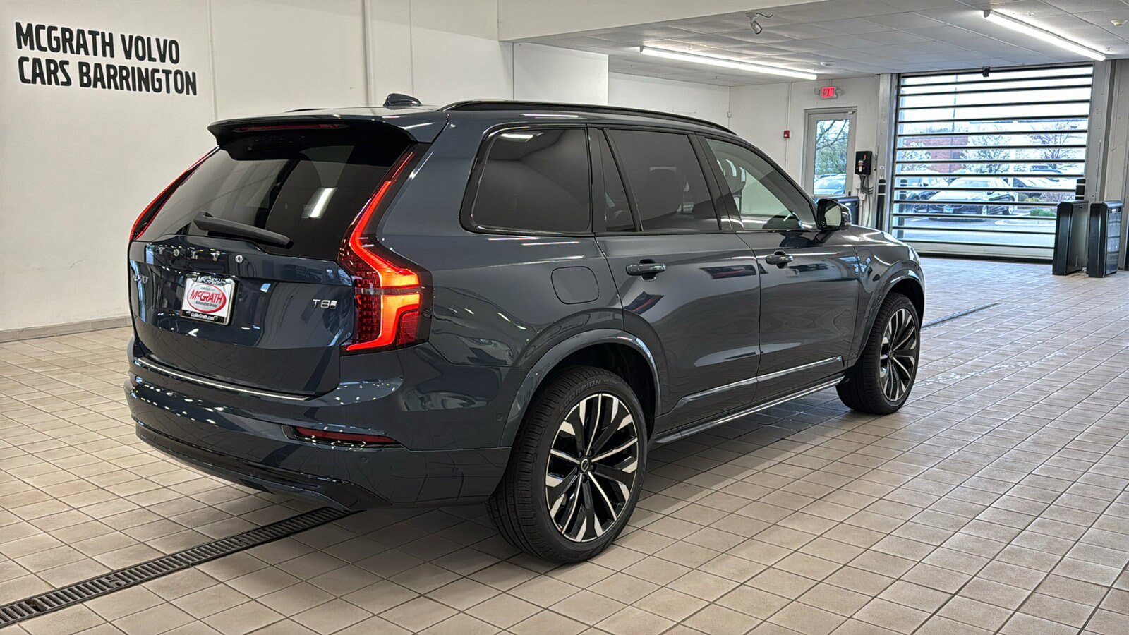 New 2026 Volvo XC90 T8 Ultra w/ Protection Package Premier image 5