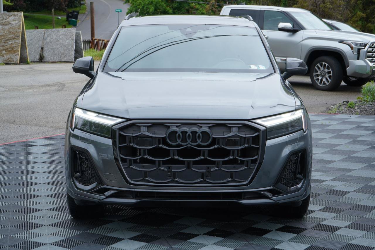 Used 2025 Audi SQ7 Premium Plus AWD/4WD image 14