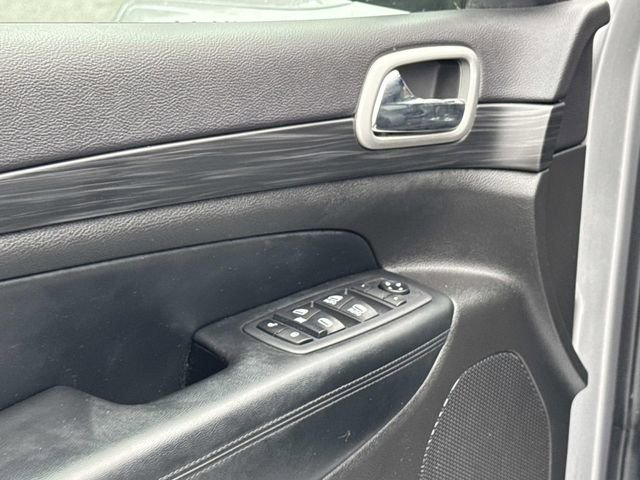 Used 2020 Jeep Grand Cherokee Altitude image 16