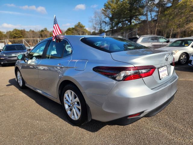 Used 2024 Toyota Camry LE image 3