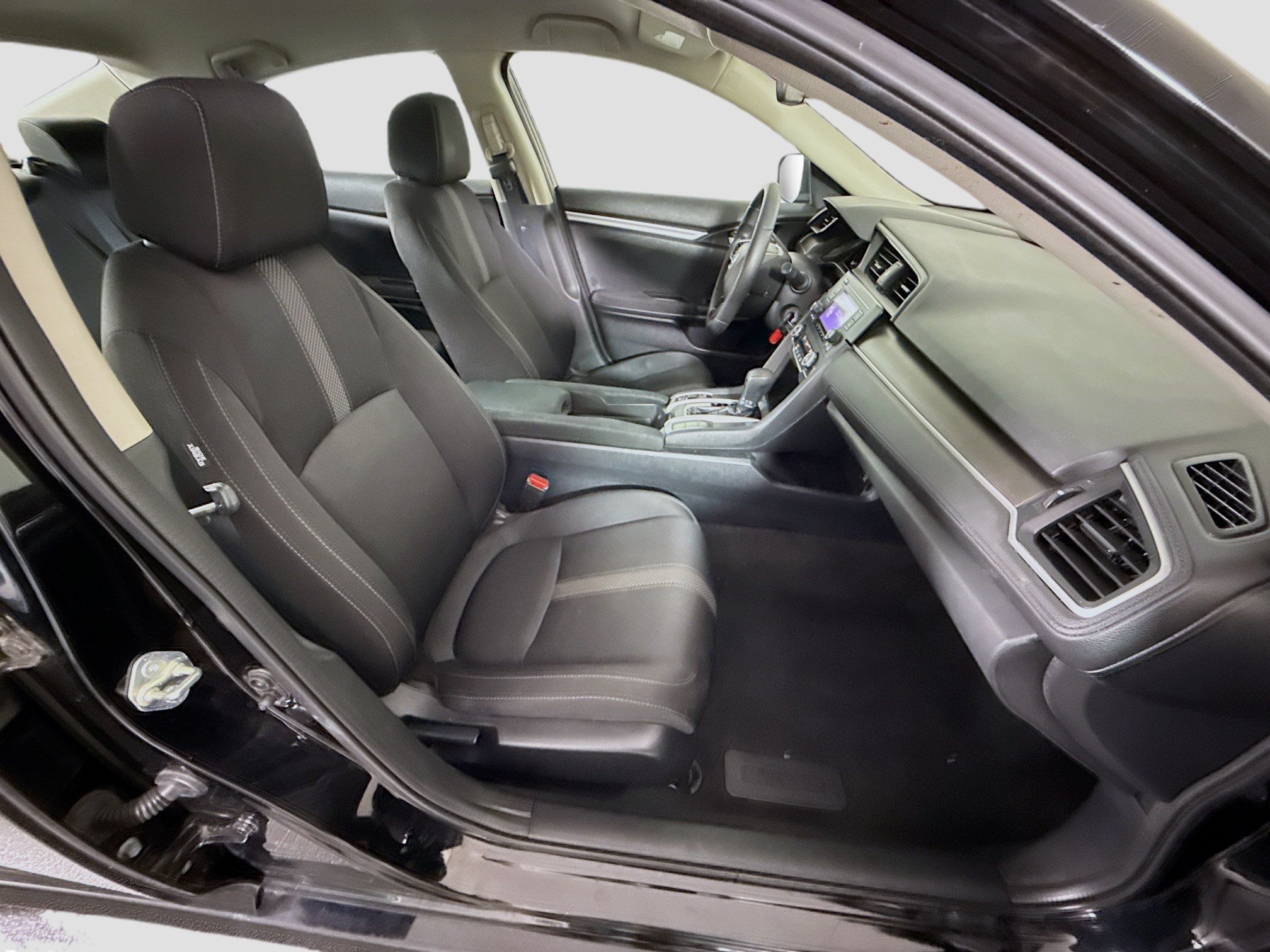 Used 2020 Honda Civic LX image 28