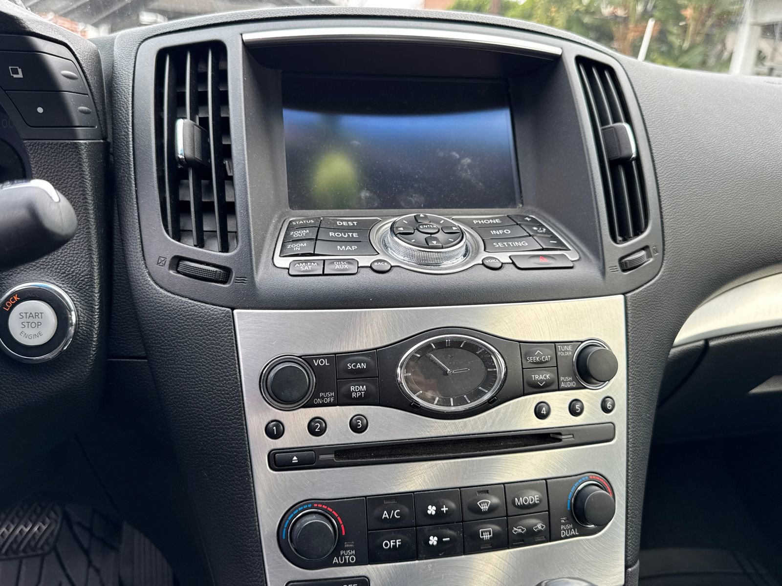 Used 2014 INFINITI Q60 Journey w/ Premium Package image 4