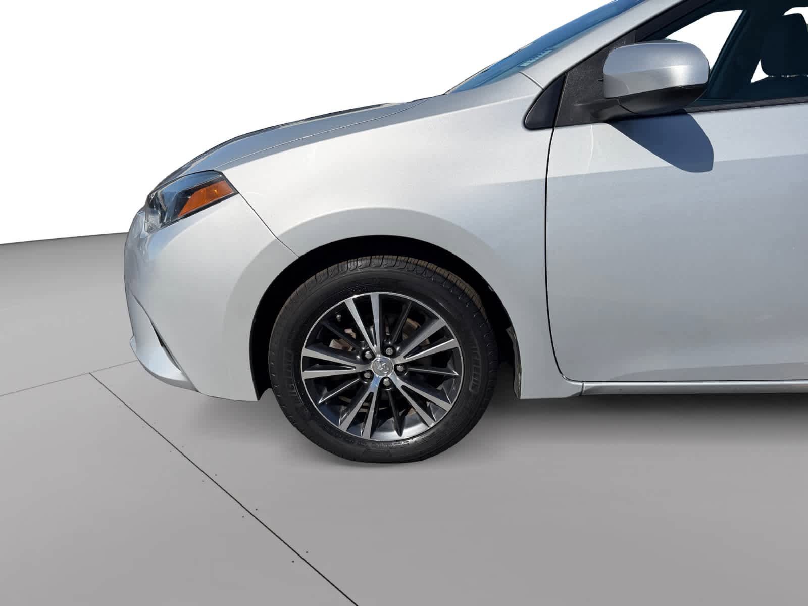 Used 2016 Toyota Corolla LE FWD image 19