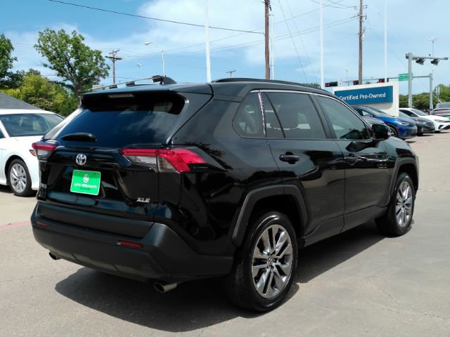 Used 2023 Toyota RAV4 XLE Premium FWD image 8
