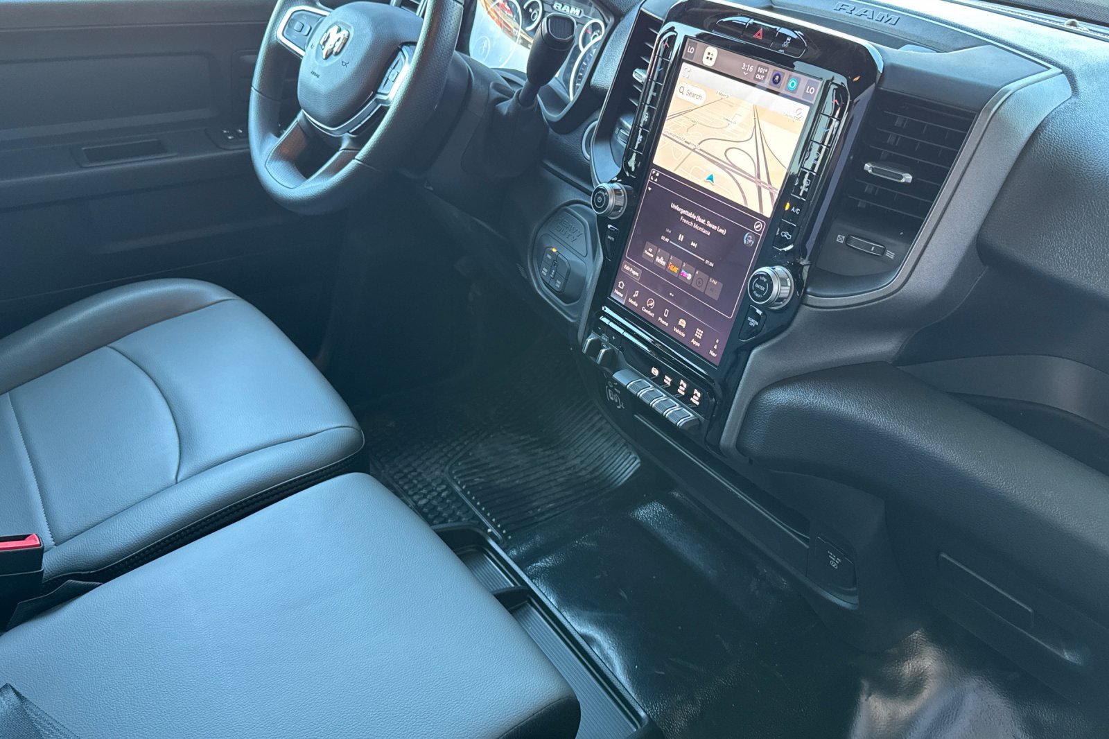New 2026 RAM 3500 Tradesman AWD/4WD image 14