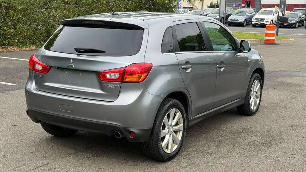 Used 2015 Mitsubishi Outlander Sport SE AWD/4WD image 7